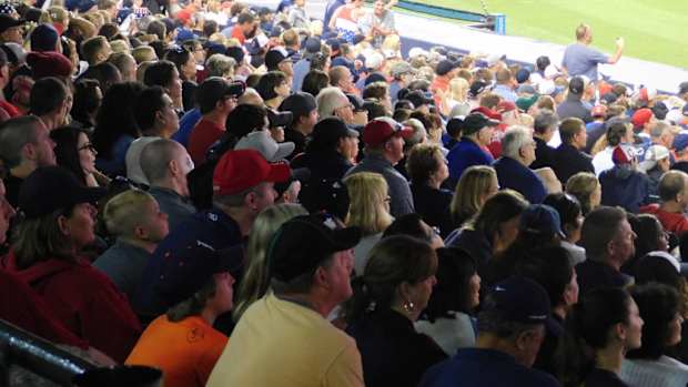 Indians Fans